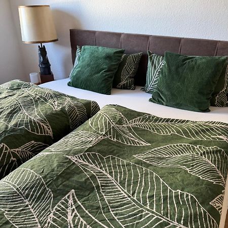 Schoene Ferienwohnung Mit Kostenlosem Parkplatz คอตต์บุส ภายนอก รูปภาพ