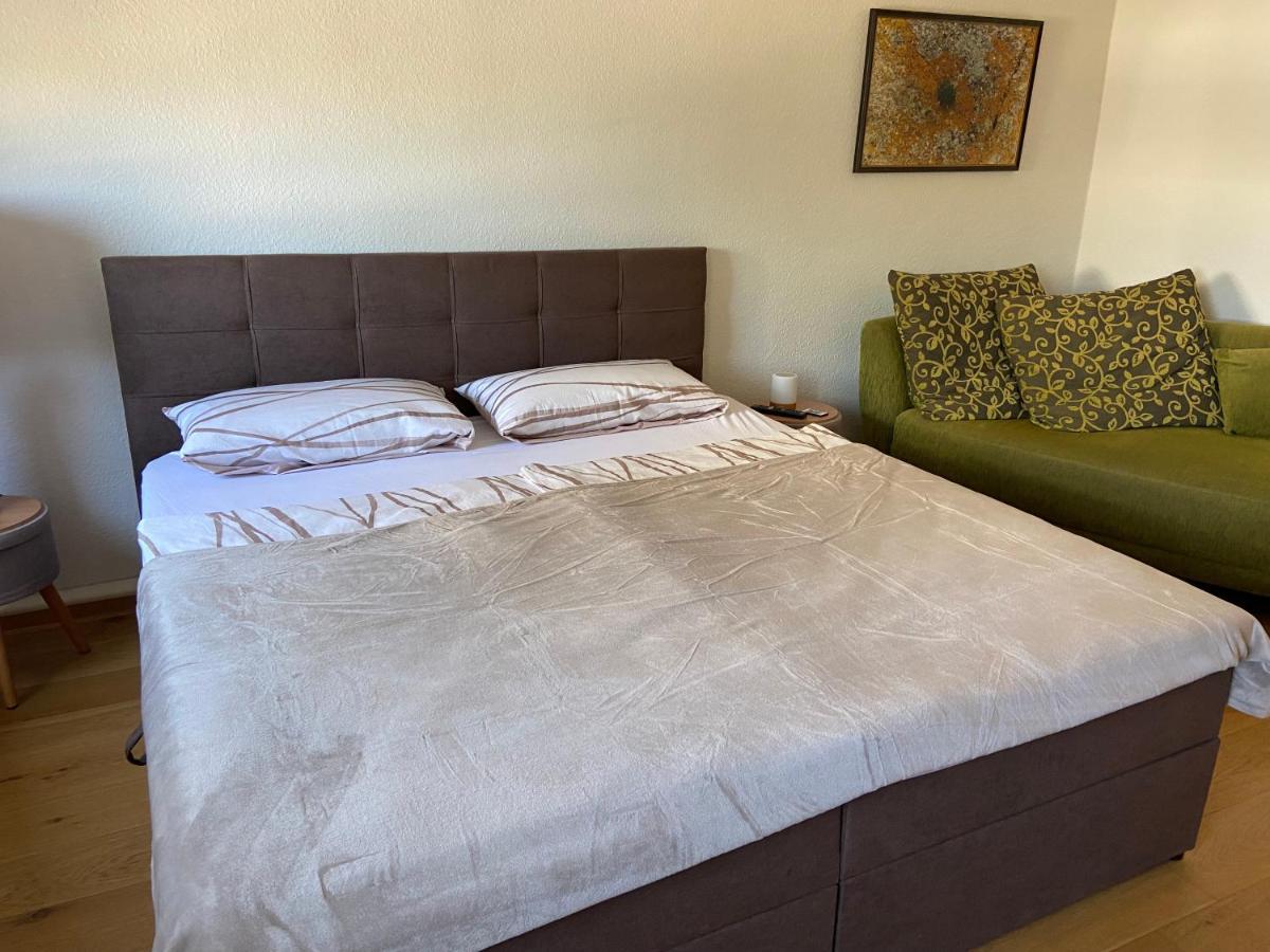Schoene Ferienwohnung Mit Kostenlosem Parkplatz คอตต์บุส ภายนอก รูปภาพ